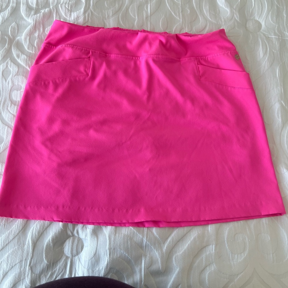 Super cute pink athletic skort (Lilly Pulitzer) is perfect for active lifestyle!